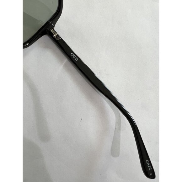 Otra Eyewear Mikki Sunglasses in Black - Picture 4 of 5